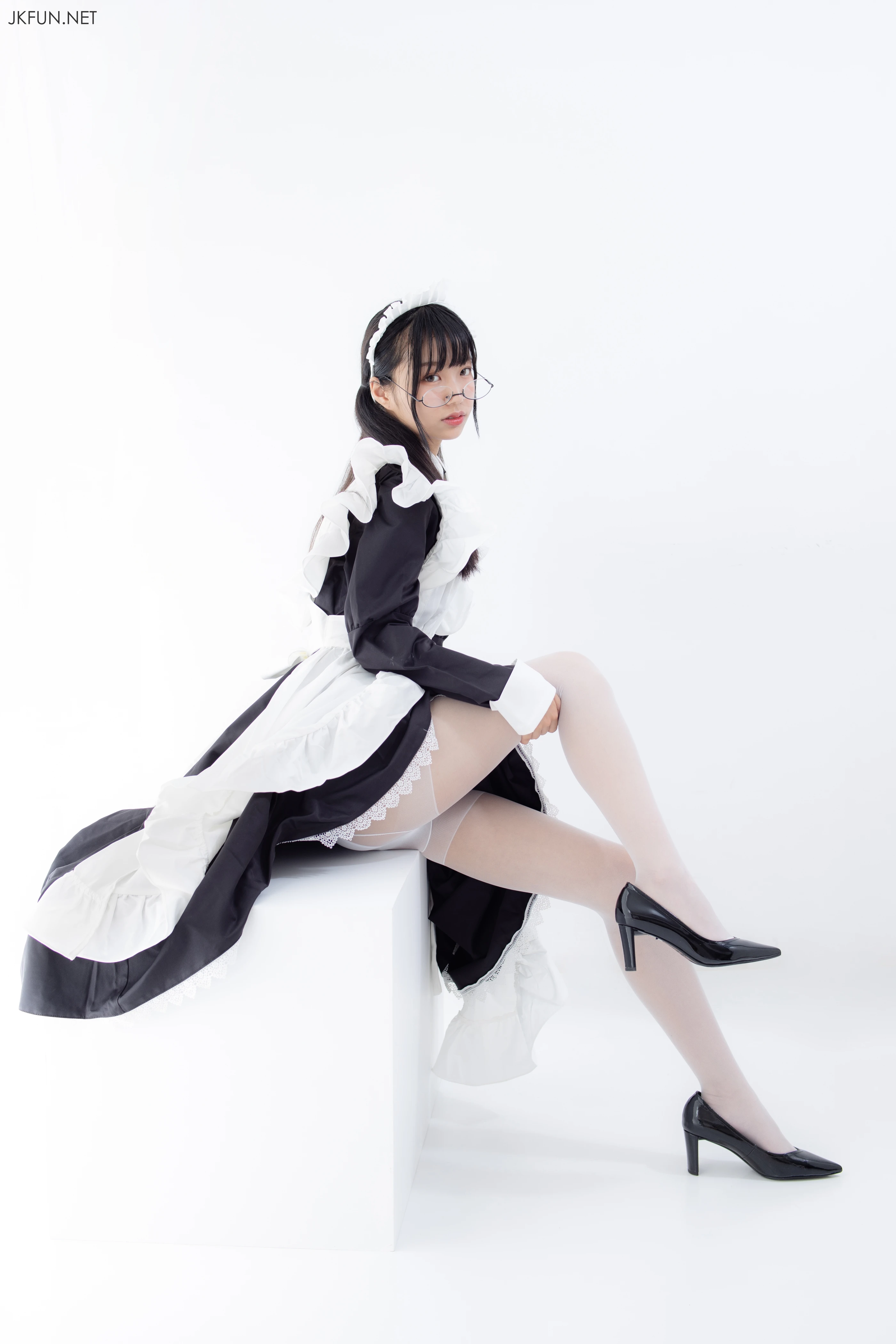 森萝财团 [JKFUN-017] 眼镜白丝女仆 [127P 1V]插图5